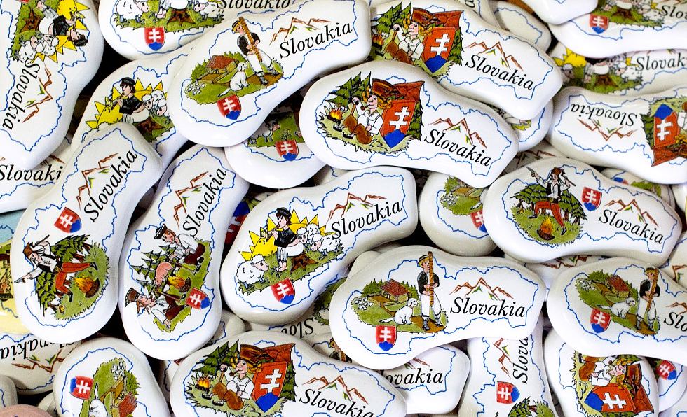 suveníry zo slovenskou témou - slovakia